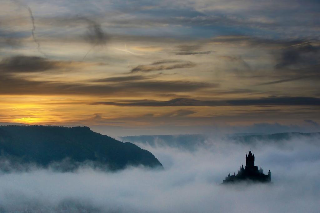 Moselland Hotel Im Enderttal Zum Onkel Willi Cochem Exteriör bild